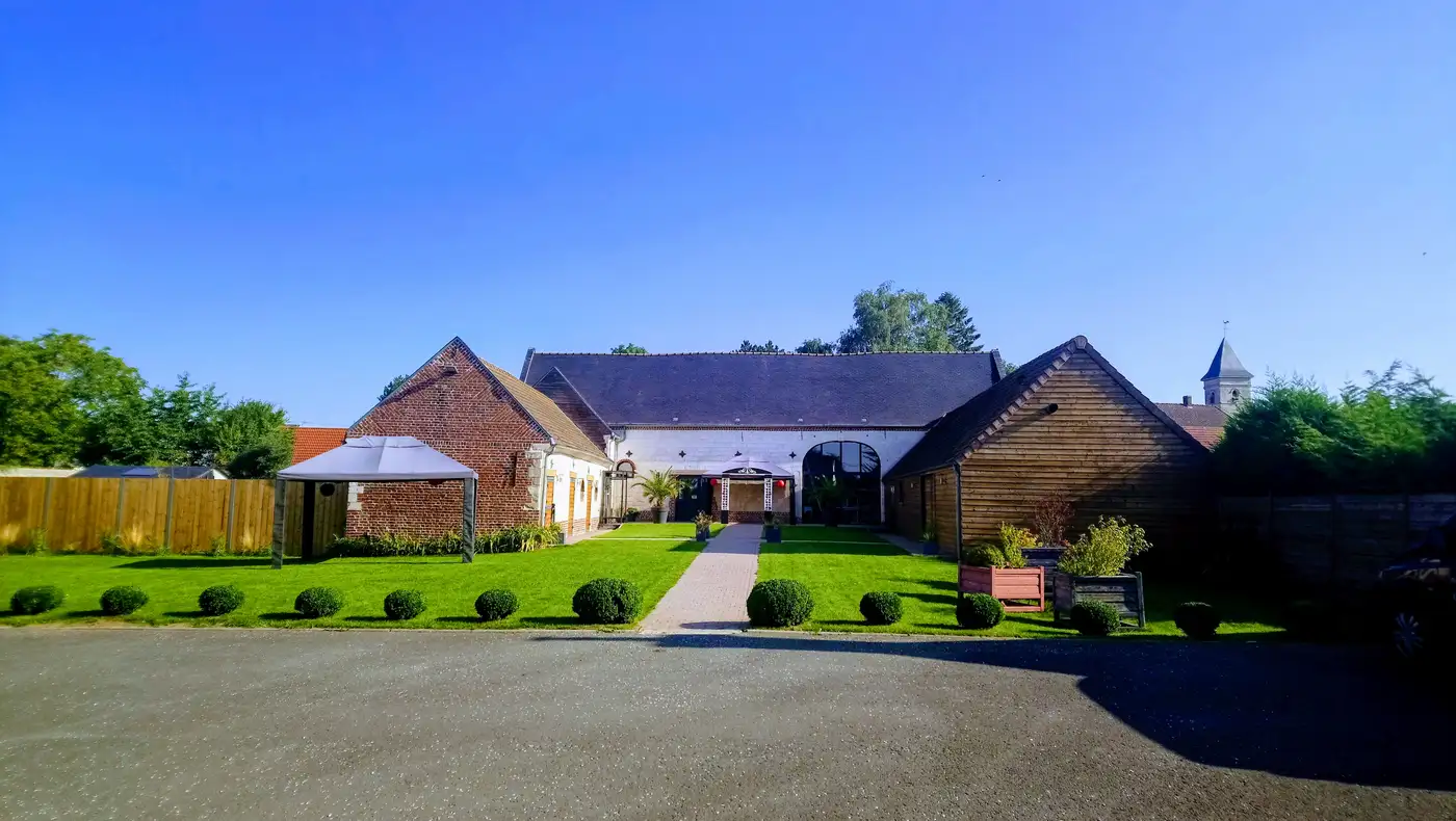 La Ferme Des Menhirs - Extérieur